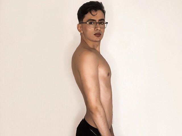 Aaron Tate