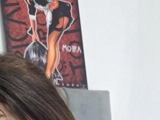 nikki skinny