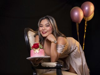 LatinaHoleQueen-1