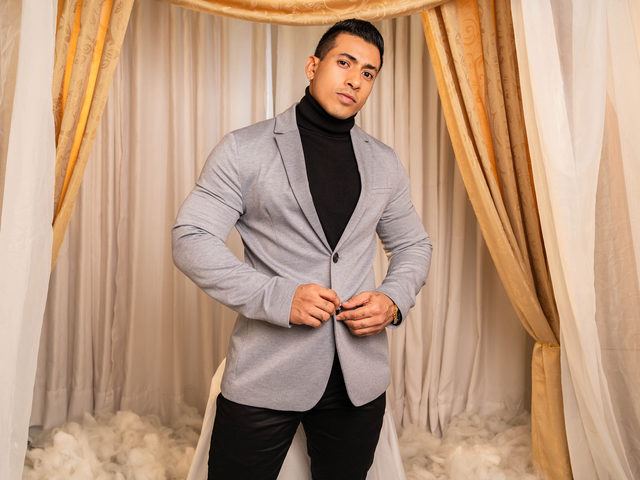 Aaron Strong