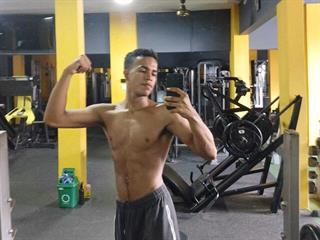 Axton Vera