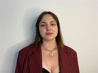 Bruna Whitesinger
