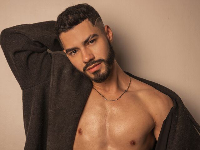 Cameron Pierce