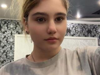 Yanira Dusett