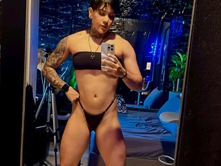ZhoeSexyGirl