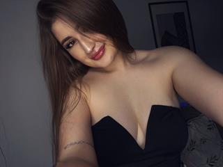  Anastasia Juicy