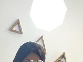 Abella Whitee