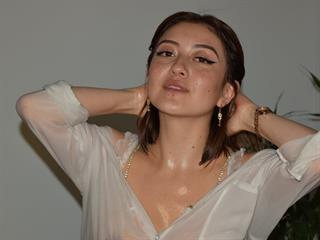 Angela Torres 