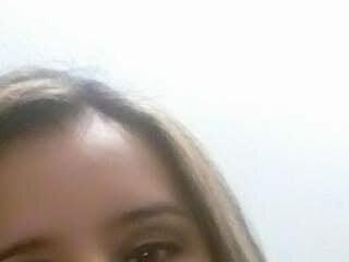 Angie Solarte84