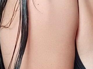 Girls horny3
