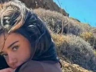 Hot-Sarah-arab