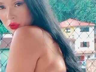 Isabellahot2
