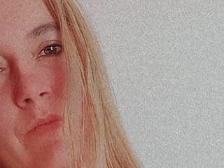 Izury Blondee