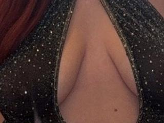 LittleRedMilf