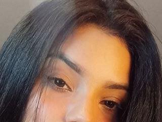 lolaa staars