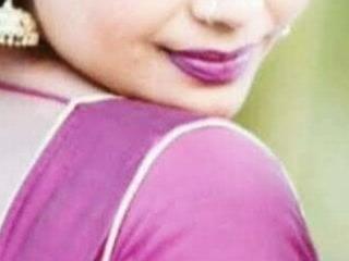 Mohni cute