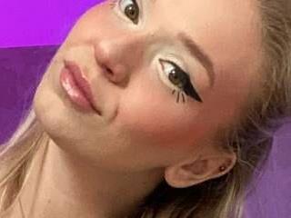 NovaHollisx