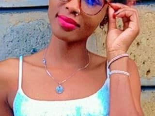 Pinky shyee