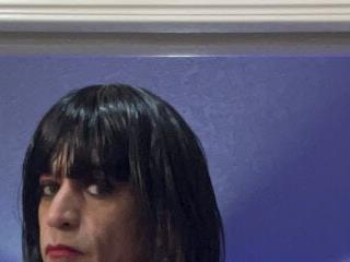 sexymalecrossdresser
