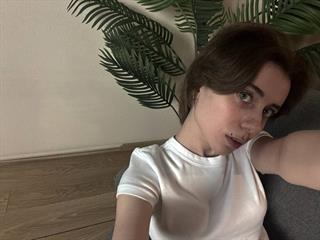 shyina meow