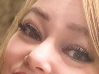 Sweet-blonde