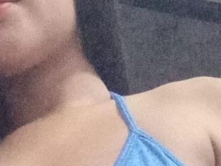 Zhoe Hot