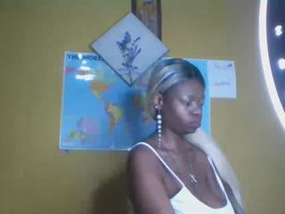 IGTittyMonroe