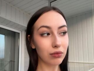 EllyMcdaniel