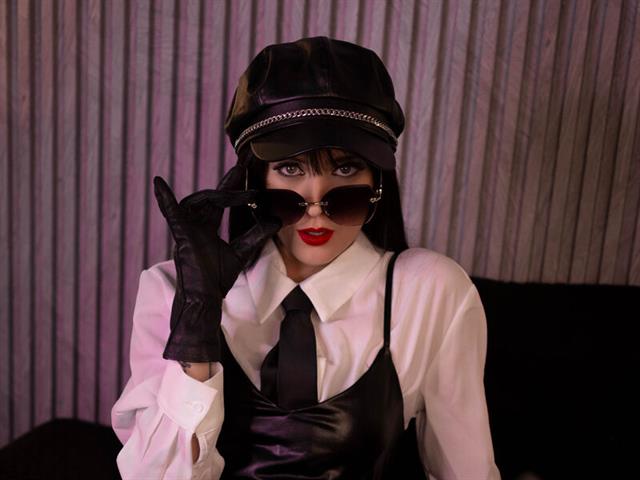 Missameliacblack